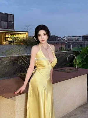 yangchenchen_yome OnlyFans Leaked Free Thumbnail Picture - #dJB0vZpXGj