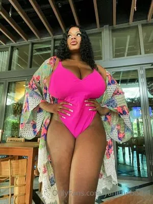 Yanithebbody1 OnlyFans Leaked Free Thumbnail Picture - #utKaW4WET3