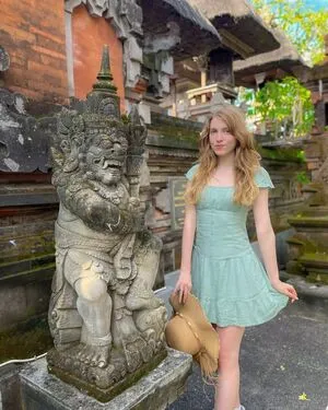 Yarify Asmr OnlyFans Leaked Free Thumbnail Picture - #avPeCdXhrv