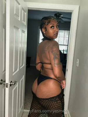 Yasmeanmonique OnlyFans Leaked Free Thumbnail Picture - #OsApAmD2GD