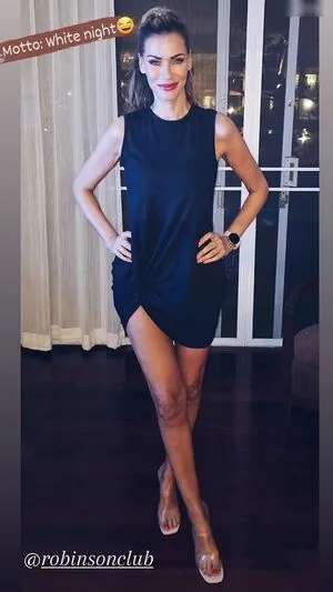 Yasmina Filali Thumbnail Picture