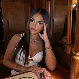 Yasmine Bhllc Thumbnail Picture