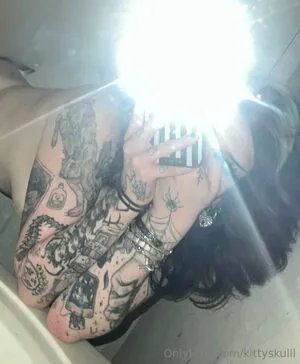 Yeahimcaroline Thumbnail Picture
