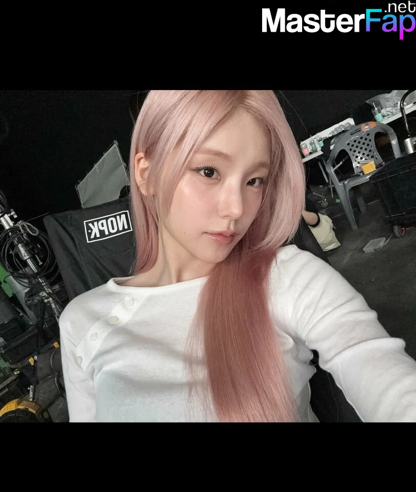 Yeji OnlyFans Leak Picture - #8dYslTXxfC.