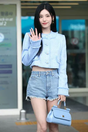 Yeji OnlyFans Leaked Free Thumbnail Picture - #CYjI7F73Pp