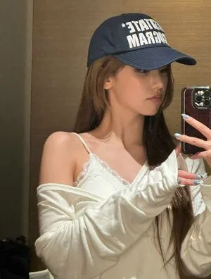 Yeji OnlyFans Leaked Free Thumbnail Picture - #R4FTLnpoff