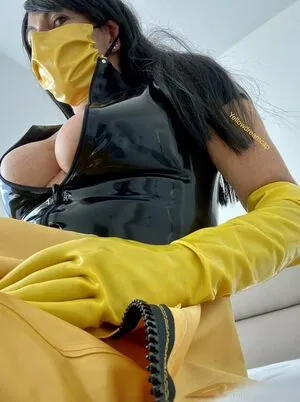 Yellowdreamcap Thumbnail Picture
