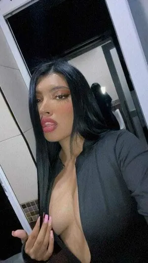 Yensi Ramirez Thumbnail Picture