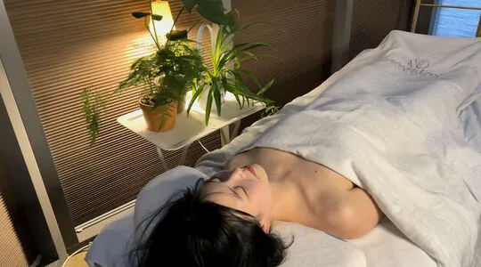 Yeoreum Thumbnail Picture