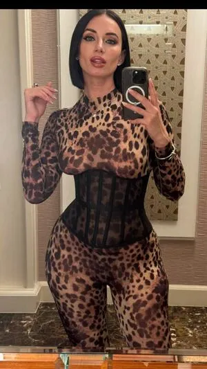 Yesjulz OnlyFans Leaked Free Thumbnail Picture - #vDeVCeGxr2