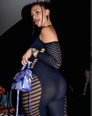 Yesjulz OnlyFans Leaked Free Thumbnail Picture - #Xg4fTzFwZ0