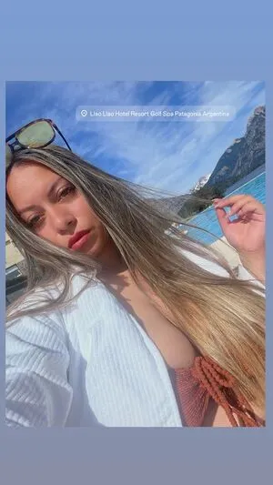 Yessi Sabatino Thumbnail Picture