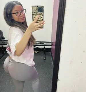 Yetseniaa OnlyFans Leaked Free Thumbnail Picture - #e0RYHNOR3M