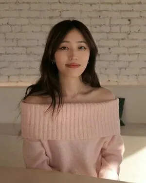 Yoojin Thumbnail Picture