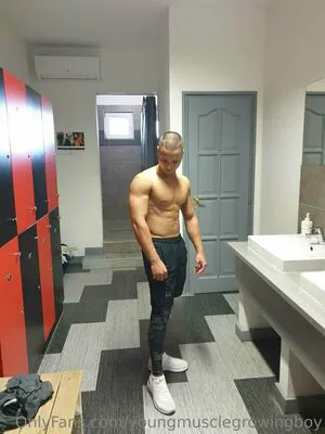 Youngmusclegrowingboy Thumbnail Picture