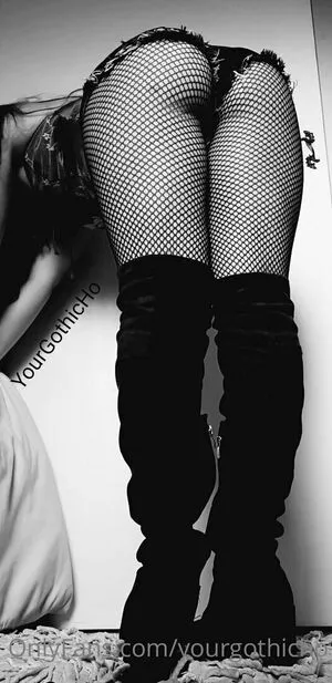 Yourgothicho OnlyFans Leaked Free Thumbnail Picture - #7GsCk4sxX9