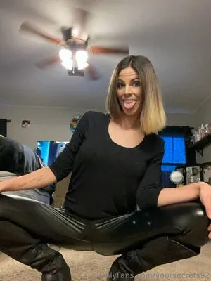 Yoursecrets92 OnlyFans Leaked Free Thumbnail Picture - #2fULcohWBi