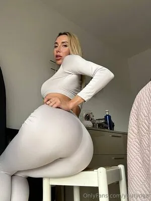 Youryoga Thumbnail Picture