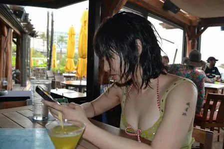 Yujin OnlyFans Leaked Free Thumbnail Picture - #LfkeNKql3U