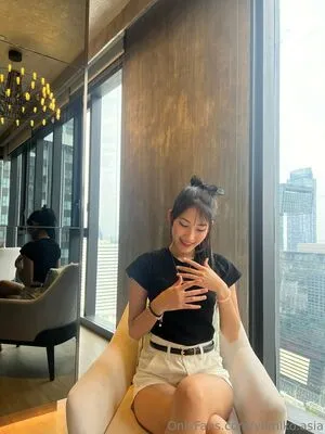 Yumiko Asia Thumbnail Picture