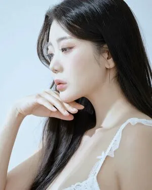 Yuniyuning OnlyFans Leaked Free Thumbnail Picture - #JMWfdUKuv8