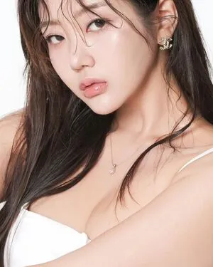 Yuniyuning OnlyFans Leaked Free Thumbnail Picture - #gYMuLH5Dru