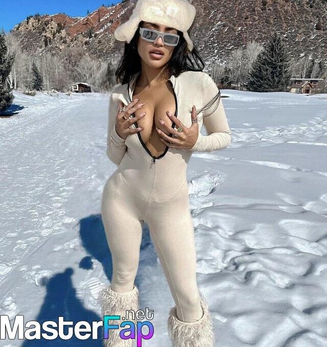 Yzabeya OnlyFans Leak Picture - #6GuYfd4jpl.