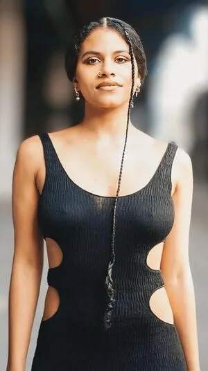 Zazie Beetz Thumbnail Picture