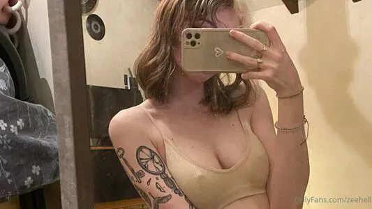 Zeehell OnlyFans Leaked Free Thumbnail Picture - #VOkgwuwgJE