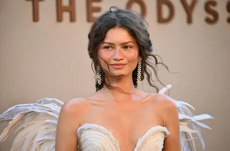 Zendaya OnlyFans Leaked Free Thumbnail Picture - #08bboaIG97