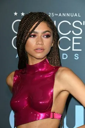 Zendaya OnlyFans Leaked Free Thumbnail Picture - #Z4fxsNoDFX