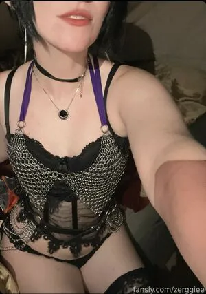 Zerggiee OnlyFans Leaked Free Thumbnail Picture - #gpic7cK3H7