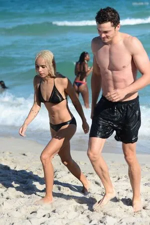 Zo Kravitz OnlyFans Leaked Free Thumbnail Picture - #1mUjneJNvs