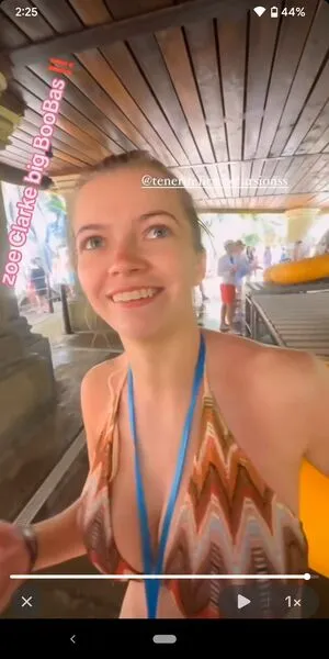 Zoe Clarke Thumbnail Picture
