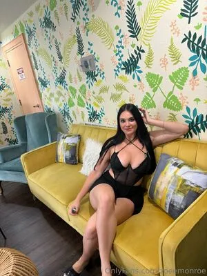 Zoeemonroe OnlyFans Leaked Free Thumbnail Picture - #znnULNBaG0
