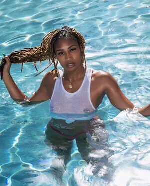 Zuri Smith Thumbnail Picture